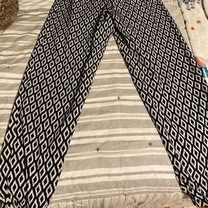 Black & white swishy summer pants